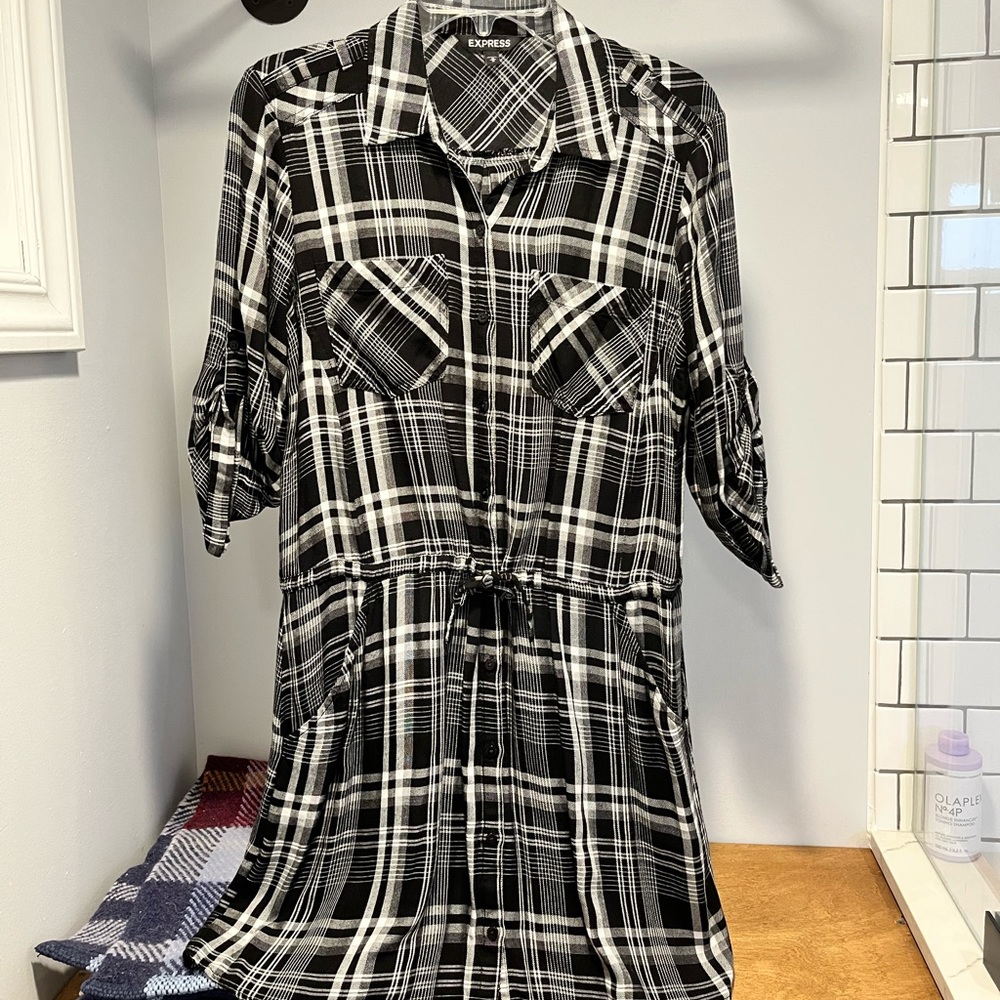 [PRICE FIRM/NO OFFERS]: Like New B&W Plaid Button-Down Shirt Dress, Med